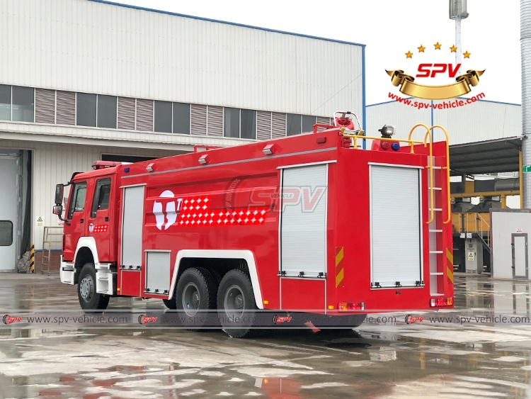 Foam Fire Tanker Sinotruk - LB Foam Fire Tanker Sinotruk - LB